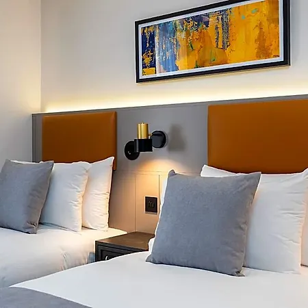 Best Western Chiswick Rooms-2
